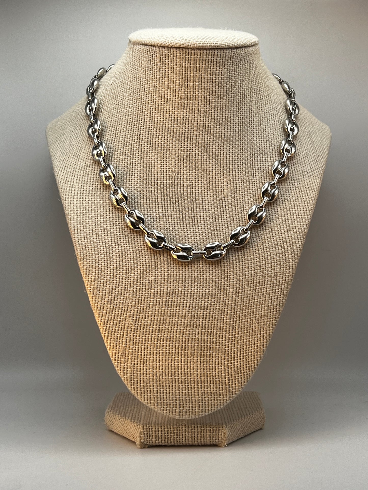 Silver chunky necklace
