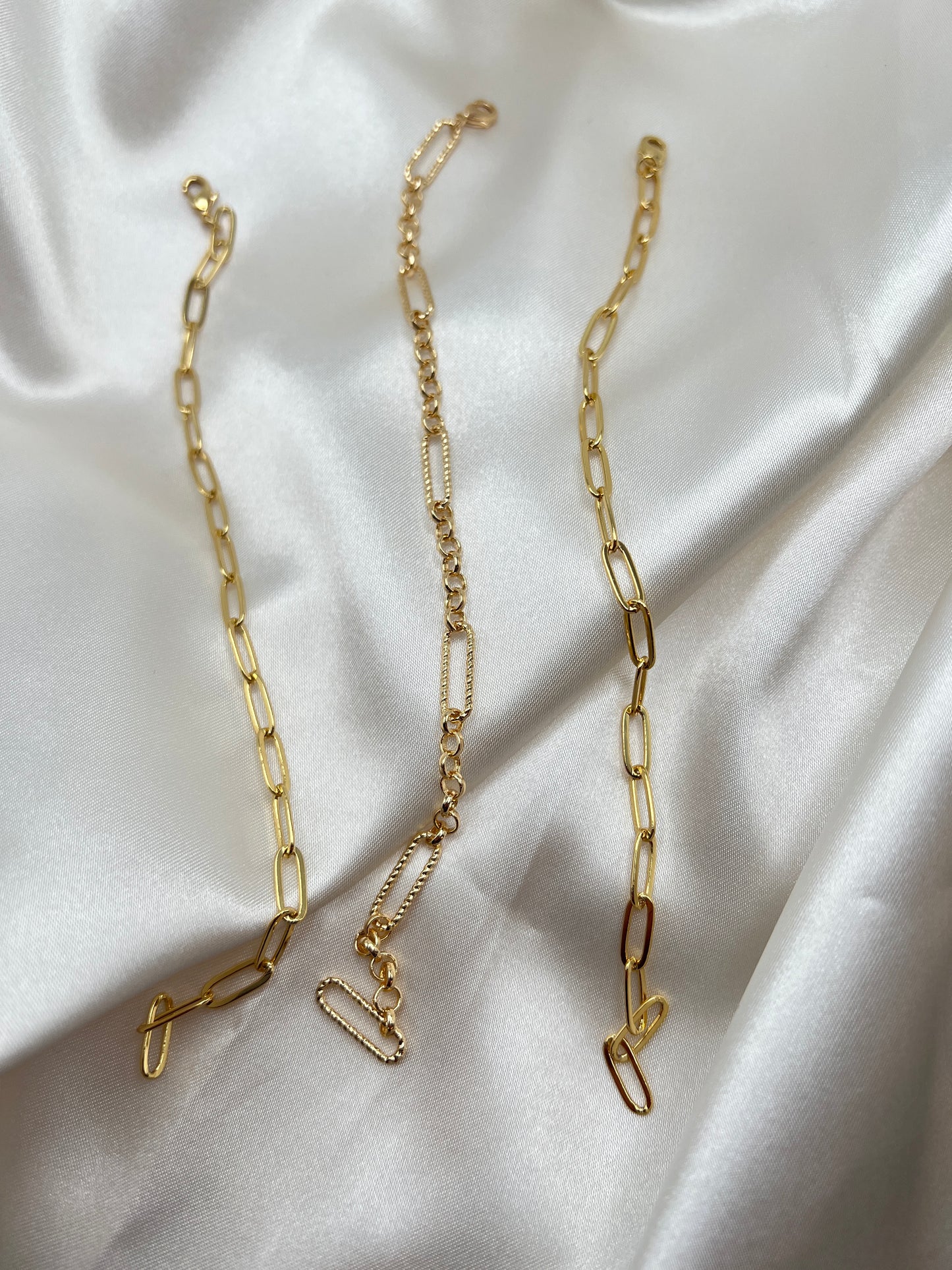 Gold links bracelet